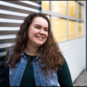 Meet your Posher, Emma